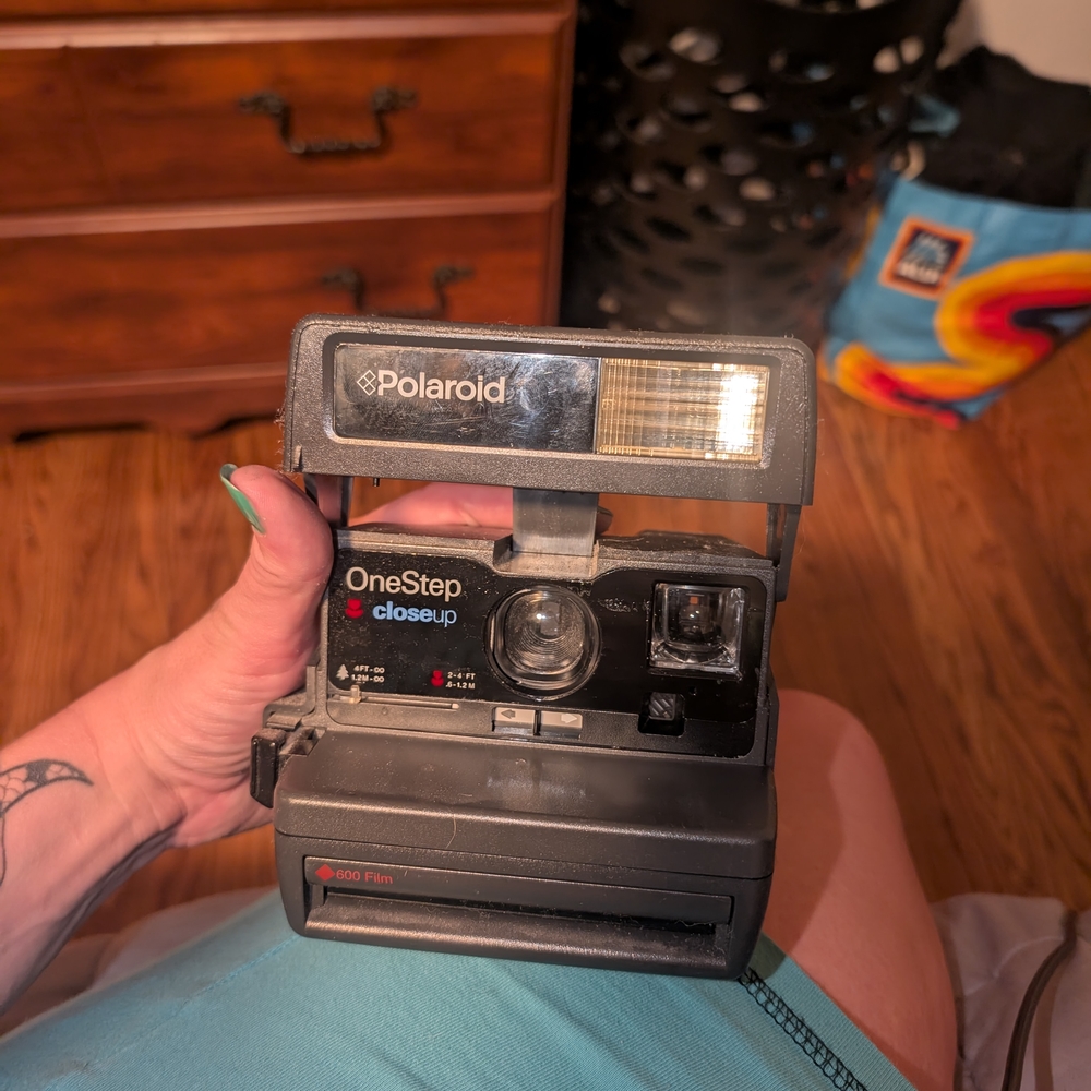 Polaroid OneStep Closeup Instant Camera - Gray and Black